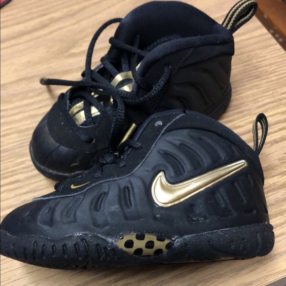 gold and black foams for toddlers